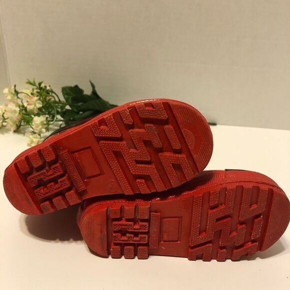 Kidorable Red Ladybug Rainboots - Picture 7 of 8